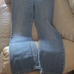 Womens Levi Jeans