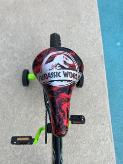 16 Dynacraft Jurassic World bicycle w training wheels. for
