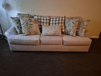 Couch set