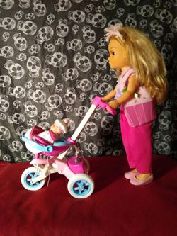 Famosa doll with baby with baby carriage
