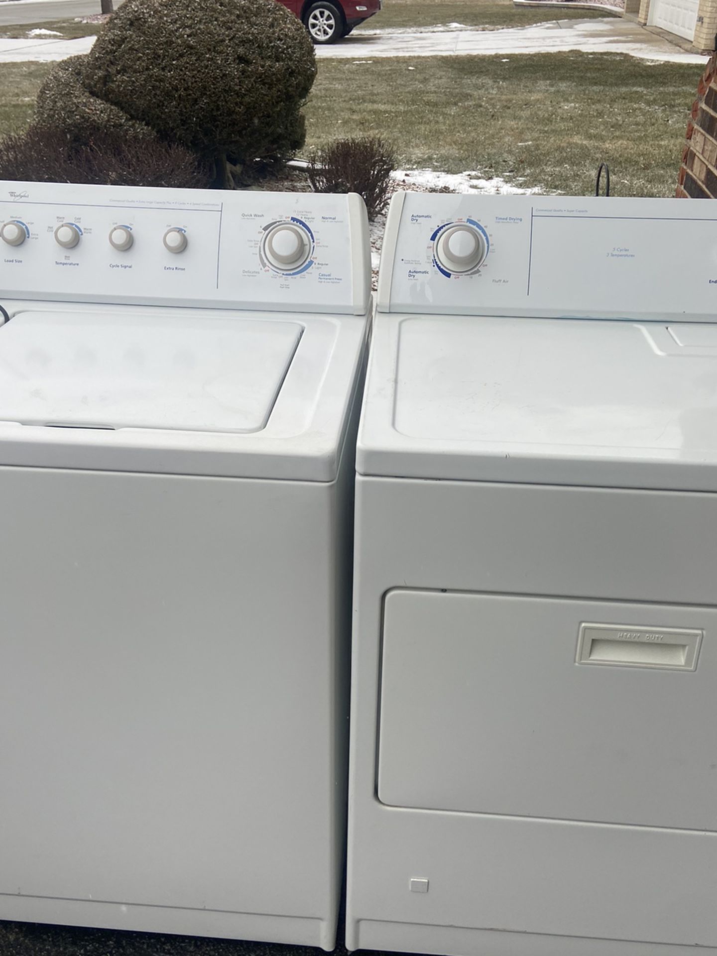 Whirlpool Washer And Gas Dryer Set