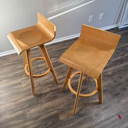 Wooden Bar Stool Chairs x2