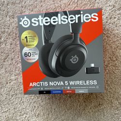 SteelSeries Arctis 5 Nova Wireless Over-Ear Bluetooth Headphones Black Brand New