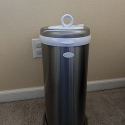 Diaper pail- UBBI