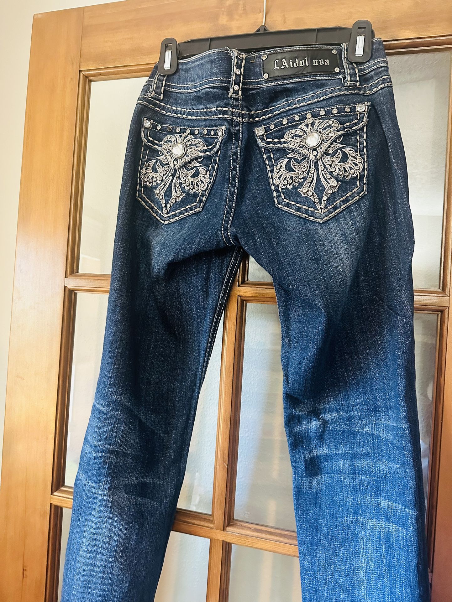 LA Idol Jeans w/Jewel 💎Embellished pockets ! 