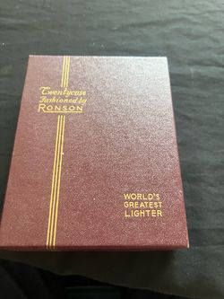 1950 Ronson lighter brand new in the box