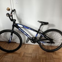 BMX intense 6160 sinz pro 24  Bike good condition