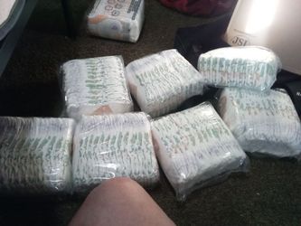 200 size 3 diapers