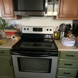 Frigidaire Glass Top Electric Range /oven 