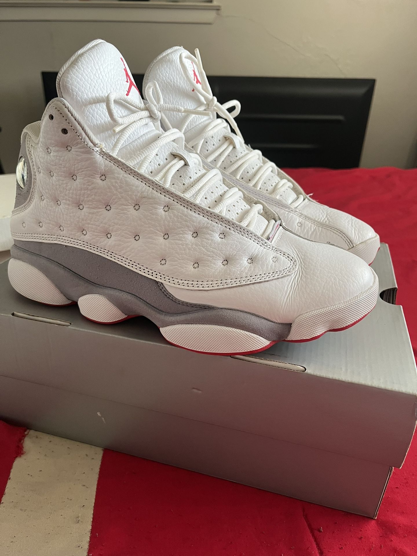 Air Jordan 13 “ White Wolf Grey”
