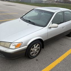 2000 Toyota Camry