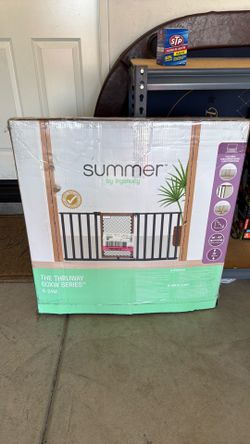 Summer by ingenuity Doorway Gate