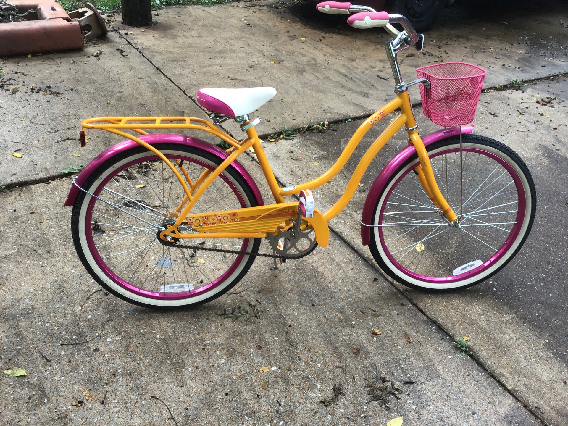 Schwinn girls bike