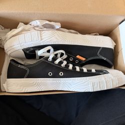 Brand New Converse Size 11 Men