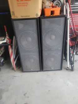 2 Double 15' Speakers