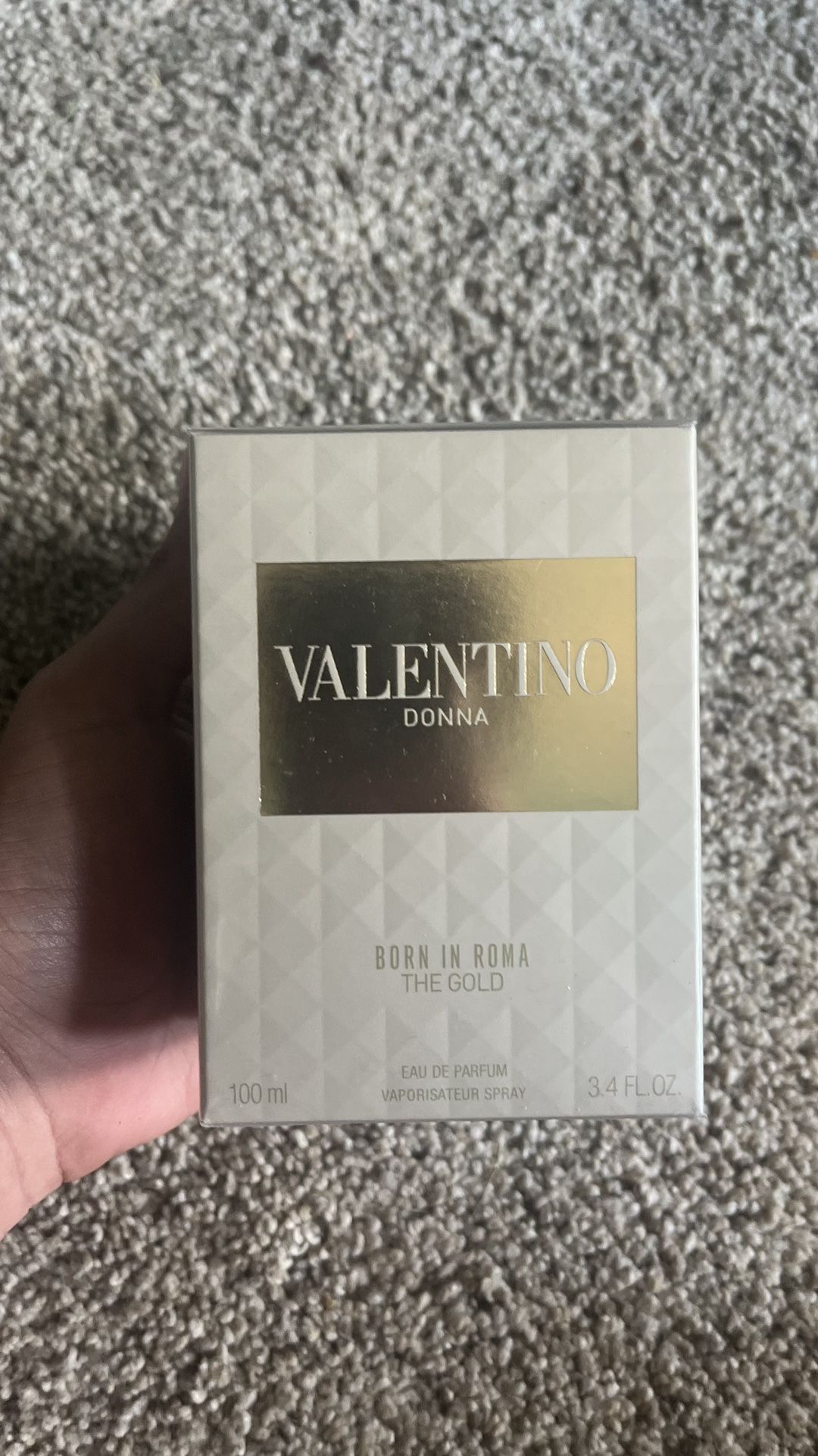 Valentino women’s perfume gold edition