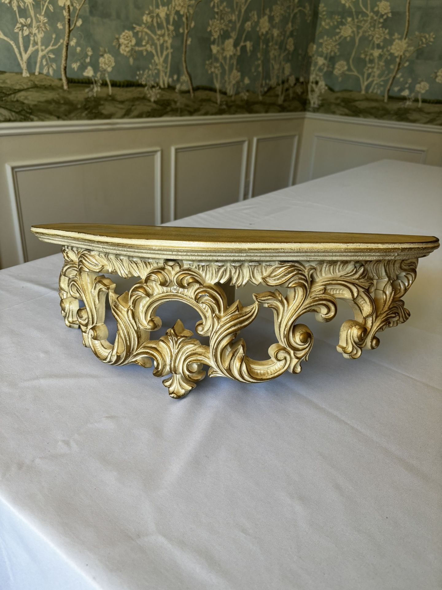 Vintage Shelf Gold - Rare!