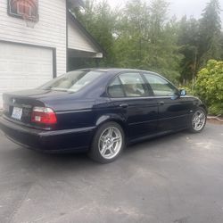 2001 BMW 540i