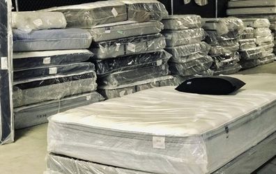 Discount Mattress Twin Full Queen King | Local Sale Happening Now