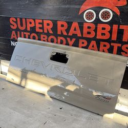2015 Colorado Tailgate Shell OEM 2022