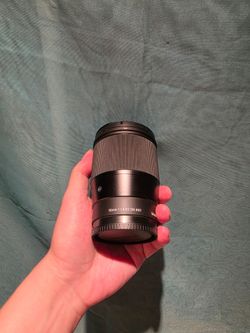 Sigma 16m f1.4 DC DN lens for sony E mount