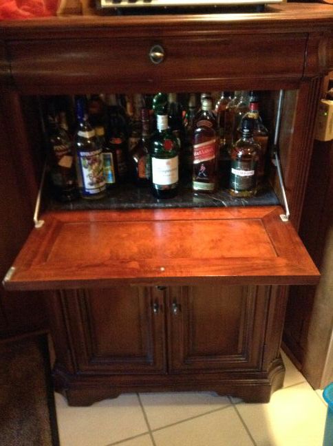 Nice bar and wine cabinet with granite shelve