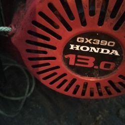 50 Bucks It's A Hundred 390 CC It Came Off A Generator The Motor Is Not Locked Up You Just Need To Fix The Pull Rope