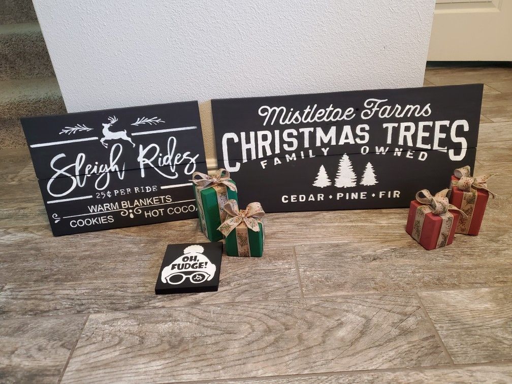 Christmas Signs $5 TO $15 each