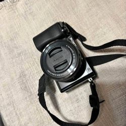 Content creator bundle: SONY A6100