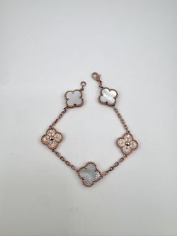18K Rose Gold Mother Of Pearl And Diamond Clover Bracelet 