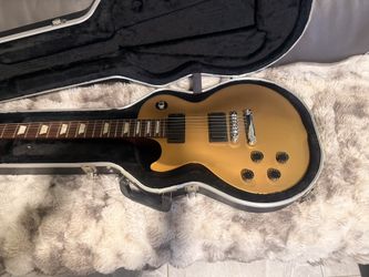 Gibson LPJ LEFTHANDED Electric Guitar with Hard Case – $1,800