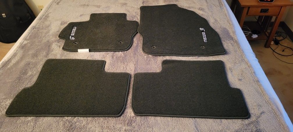 2010-2013 Mazda 3 Floor Mats