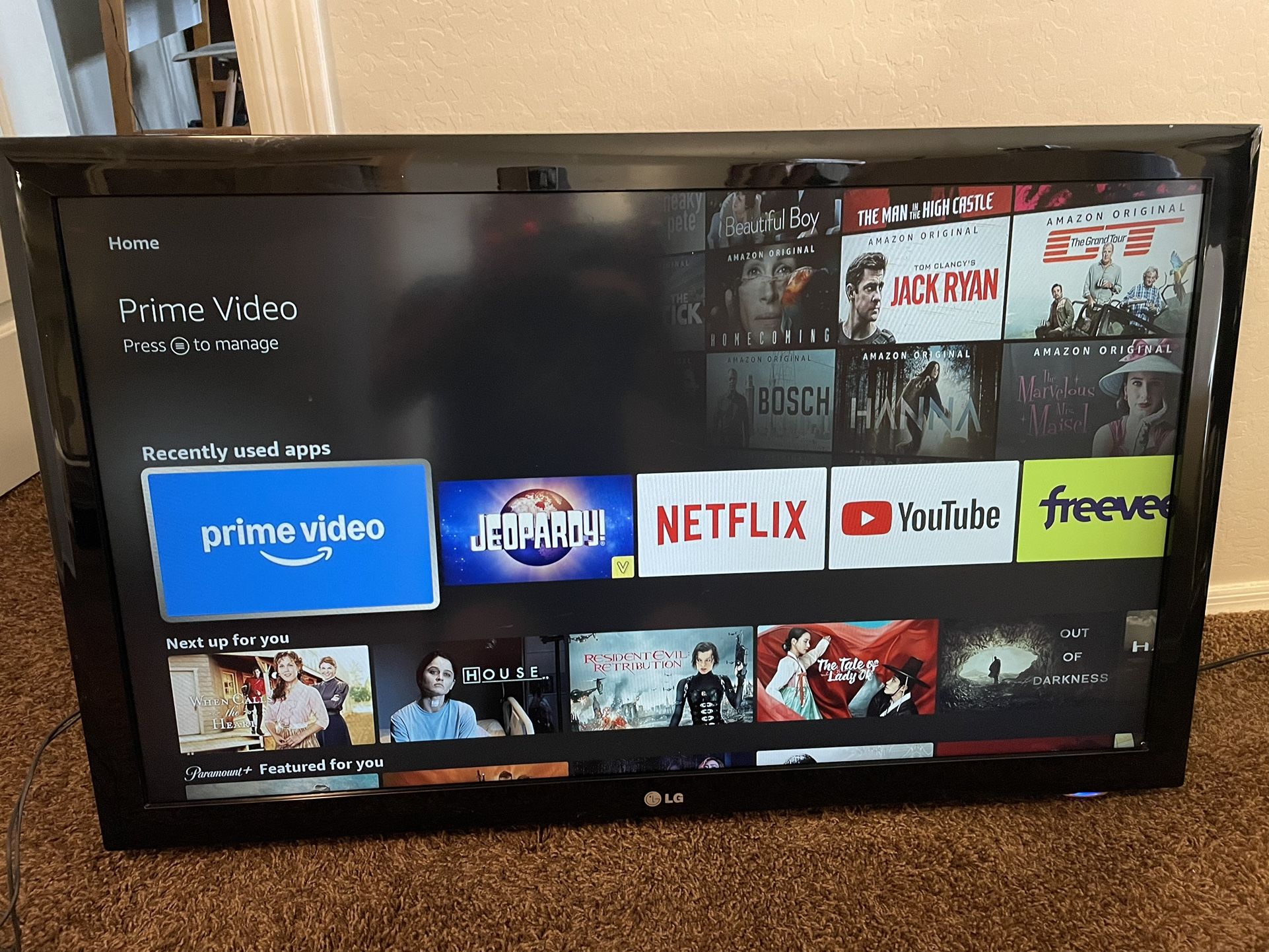 42" LG TV