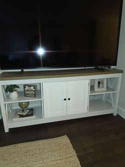 TV Rack