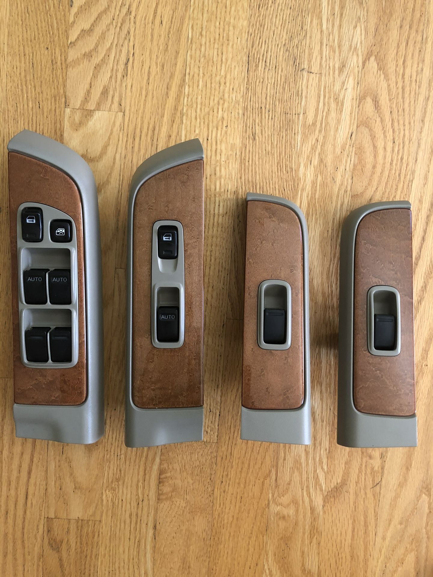 ONE SET OF (4) GENUINE OEM NISSAN PATHFINDER / INFINITY QX4 MASTER WINDOW SWITCH FIX 2001-2003 N
