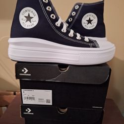 Converse Move High Platform
Womens Size 8 , 9
