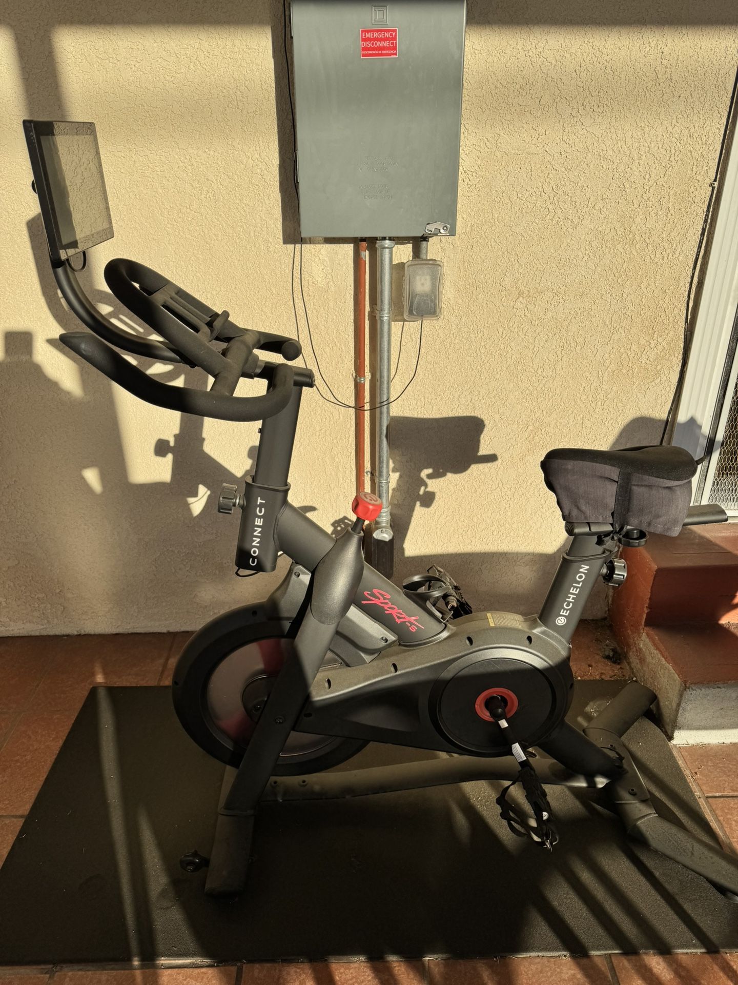 Echelon Connect Sport-S Indoor Cycling Exercise Bike