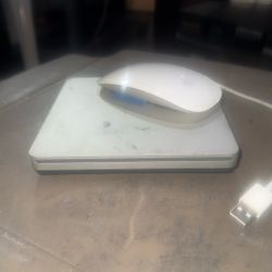 Apple Wireless Mouse & Super Drive 