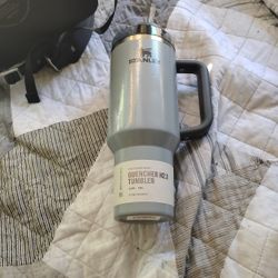 Stanley  Quencher Tumbler 40.oz