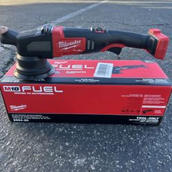 Milwaukee M18 Polisher