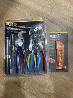 Klein Tools 6-Piece Apprentice Tool Set + Level