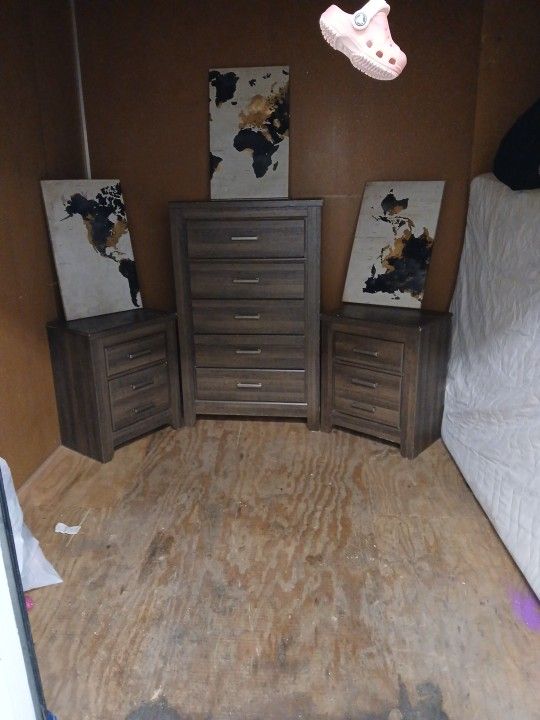 Dresser Set
