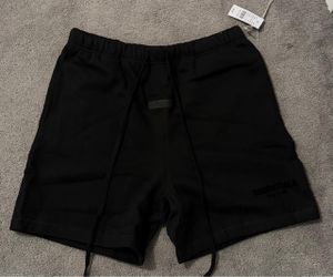 Essentials short