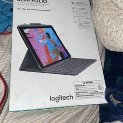 Logitech Bluetooth Keyboard iPad Case 