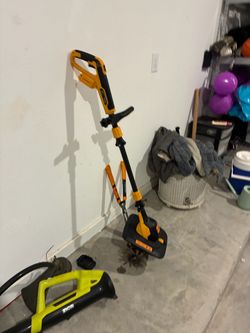 WORX Cordless String Trimmer / Edger