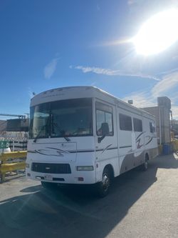 2006 Winnebago Sightseer