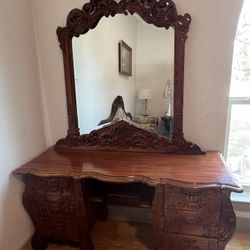 Solid Mohagany Vanity Dresser With Mirror $575
