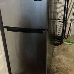 Magic Chef Mini Fridge