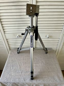 Velbon VG-3 Aluminum Camera Tripod Adjustable Pan Tilt Head Vintage Fully Functional