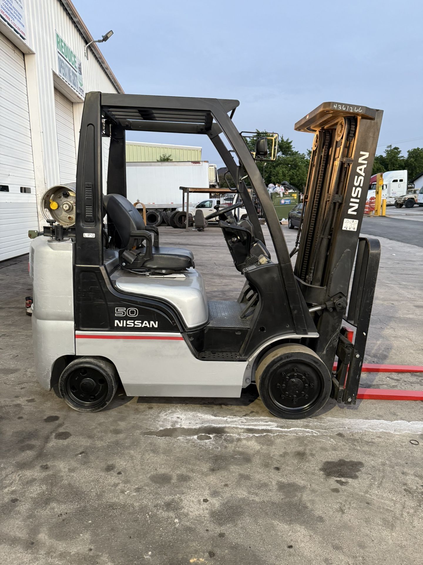 2012 Nissan Forklift